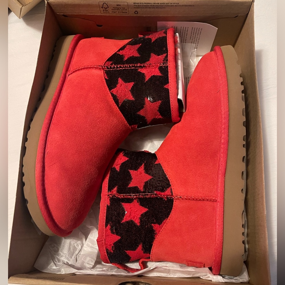 Brand new in box Ugg mini
